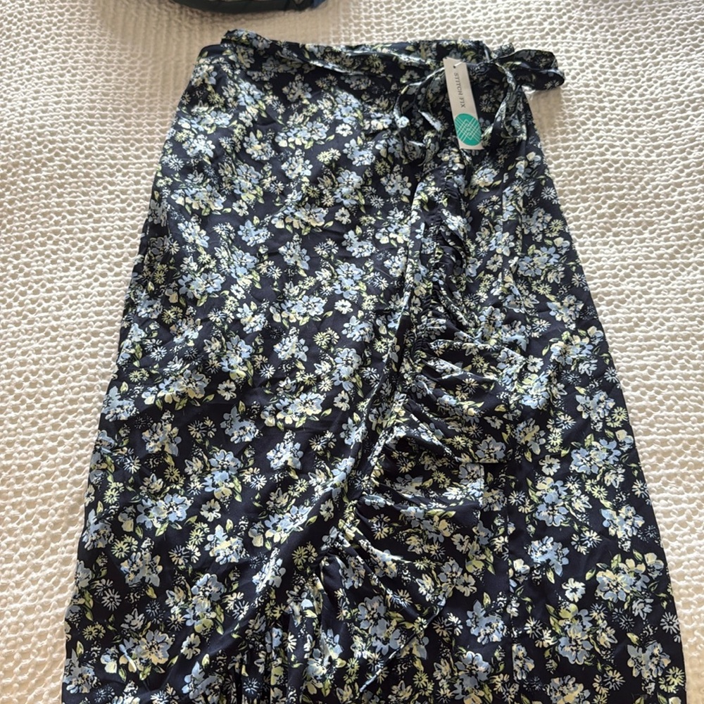 Vero Moda wrap floral skirt